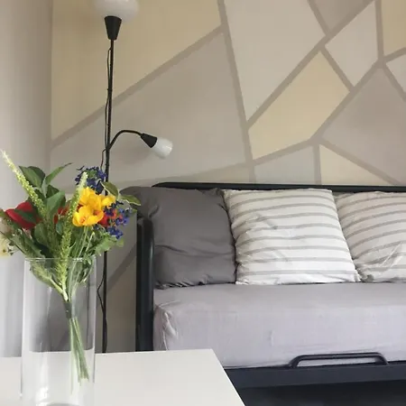 Lelle-kert 01 Apartman *