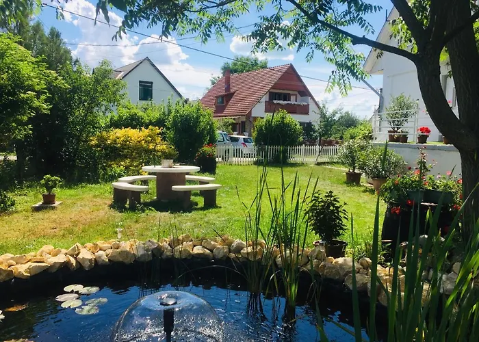 Apartmán Lelle-kert 01 *