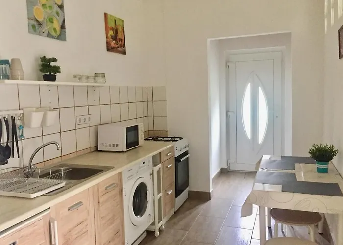 Lelle-kert 01 Apartamento *